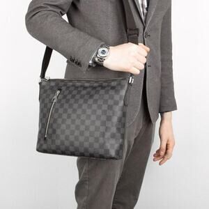 💎✨BEAUTIFUL✨💎 Authentic LOUIS VUITTON Damier Graphite Mick PM Black Bag